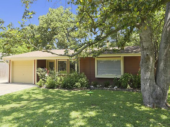 3rd image of 958 Gardenia Dr