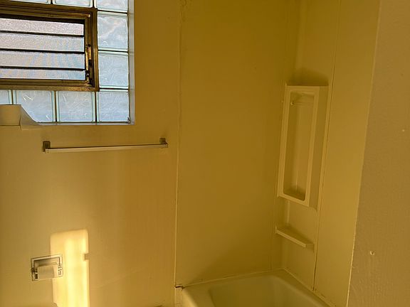 3rd image of 6812 W 179th Pl #6812
