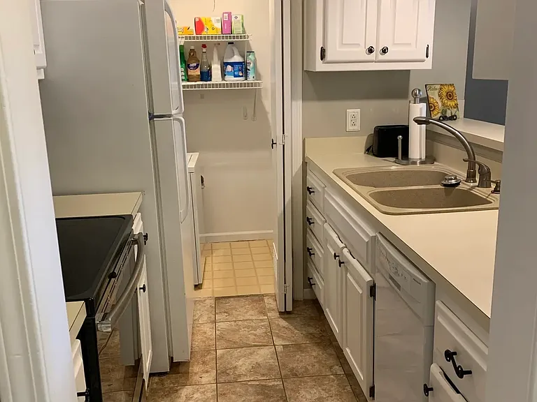 12019 W 58th Pl — Photo 6