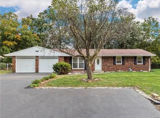 234 Meadowbrook Ln, Collinsville, IL
