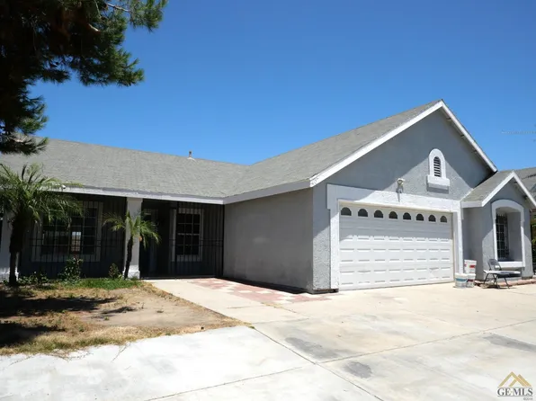 407 N Cabrillo Way, Delano, CA 93215