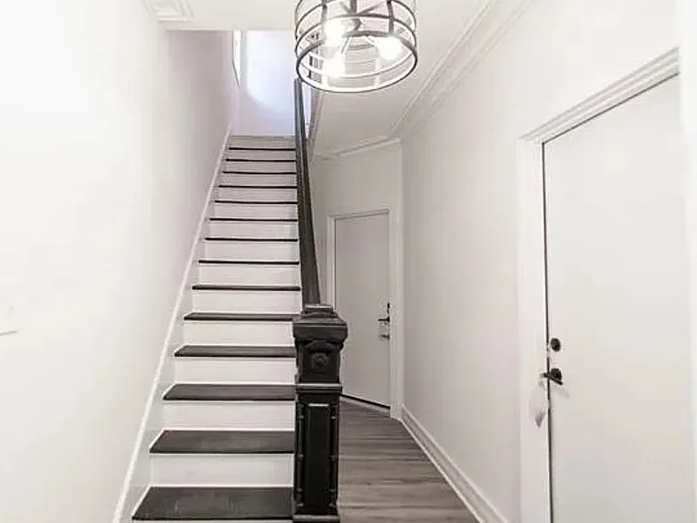950 Broadway #2F — Photo 2