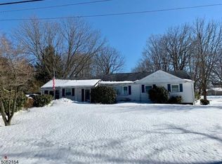 6 Mountainview Rd, Succasunna, NJ 07876