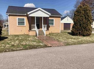 106 E Rosedale St, Fort Branch, IN 47648