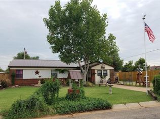 1312 E Willow St, Altus, OK 73521