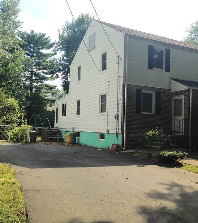 2nd image of 574 North St
