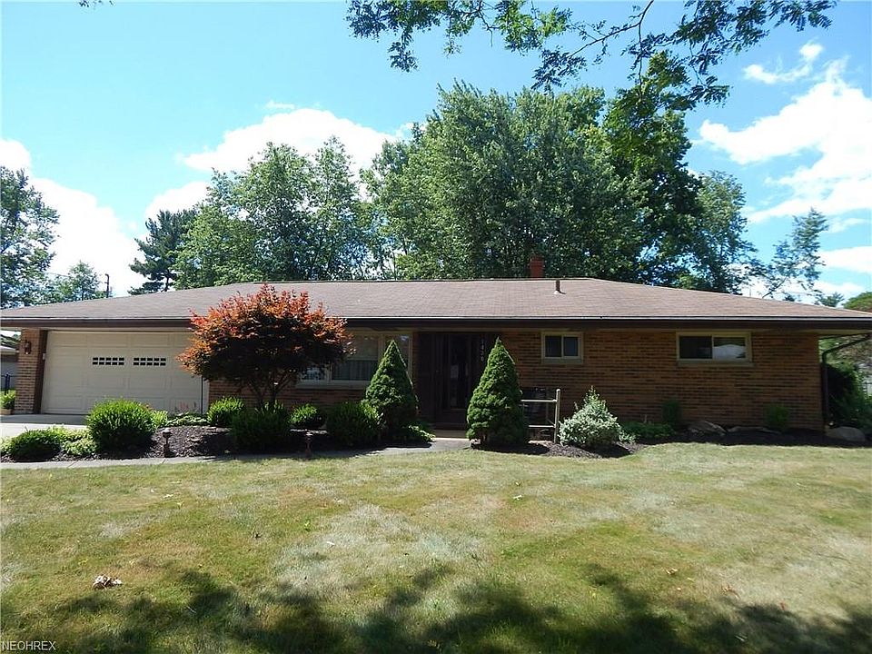 1st image of 1430 Meadowlawn Dr