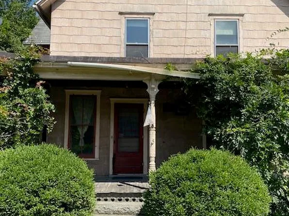 45 Main St, Hop Bottom, PA 18824