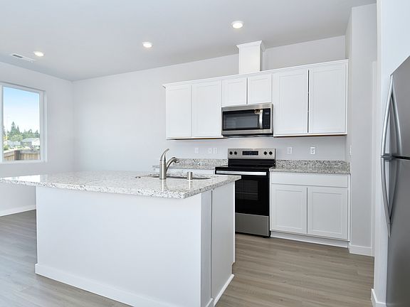 Your chef-ready kitchen awaits!