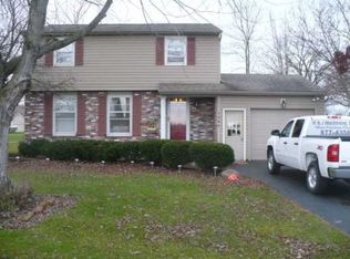 1390 Ransom Rd, Grand Island, NY 14072