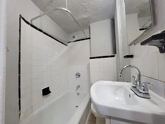 Rented by Affordable Housing Real Estate Corp | media 7