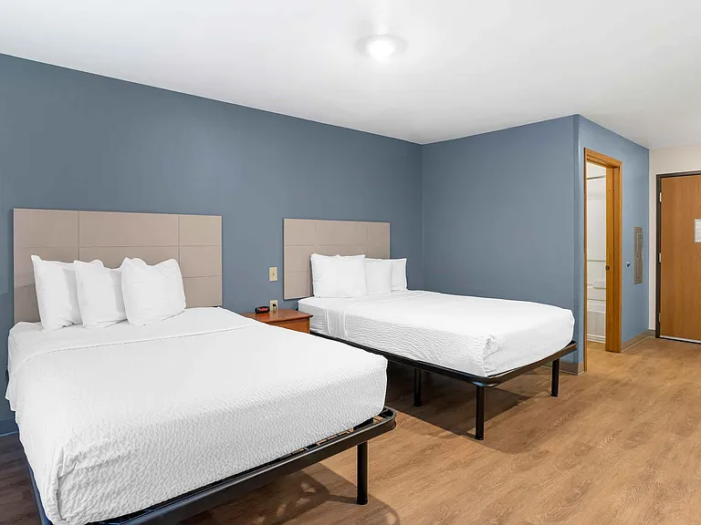 Studio Suite - 2 Full Beds