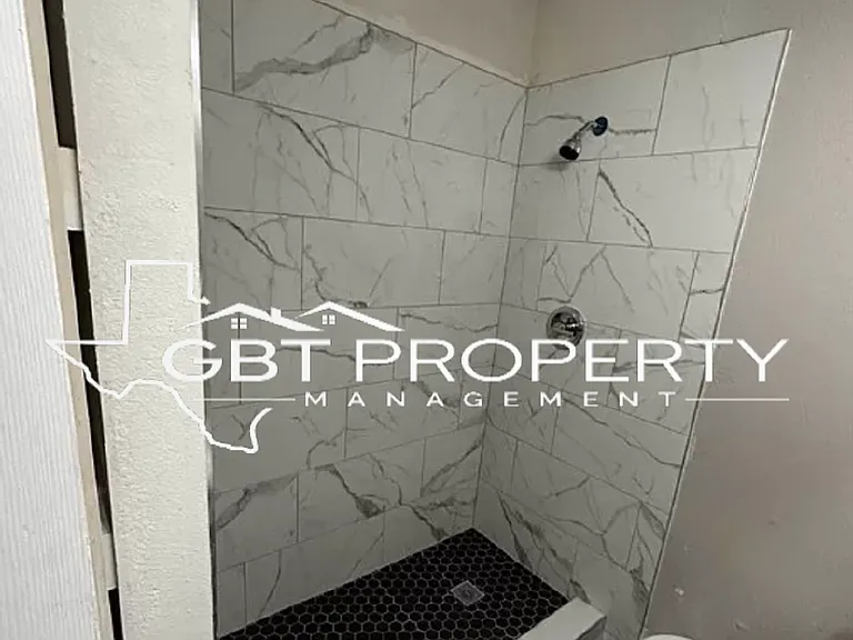 10765 N State Highway 16 #78065 — Photo 2
