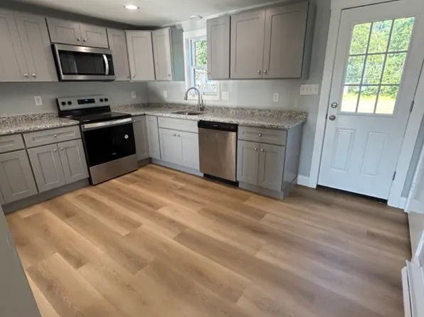 97B Milton Rd, Rochester, NH 03868
