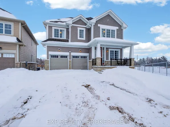 54 Oakmont Dr, Loyalist, ON K0H 1G0