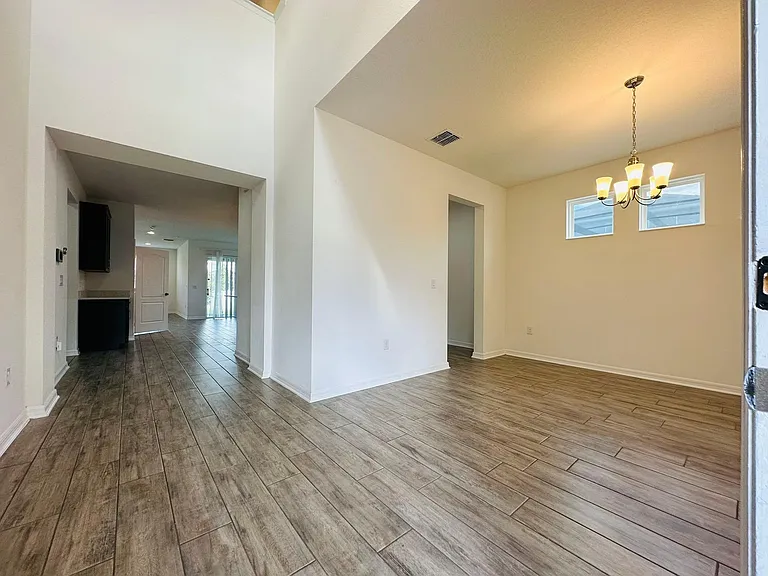 15395 Southern Martin St — Photo 5