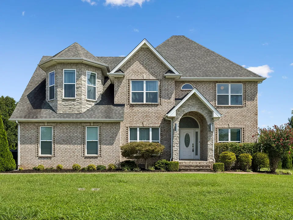 3076 Carrie Taylor Cir