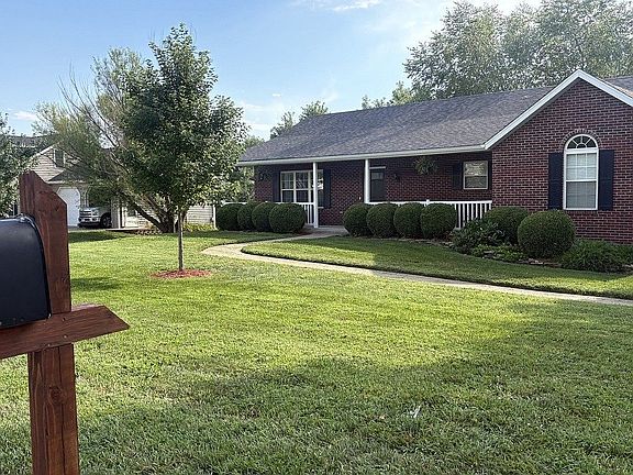 2nd image of 8004 Hunters Ln