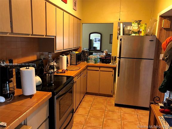4th image of 2179 NE 179th St