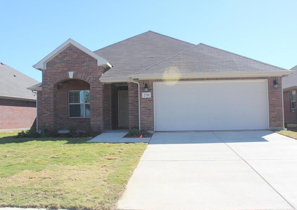 1st image of 2789 Crescent Lake Dr