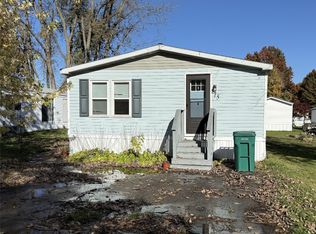 15 Woodside Dr, Mc Kean, PA 16426