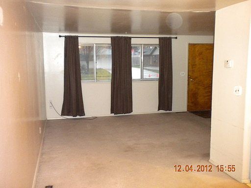 3rd image of 5069 Tewkesbury Dr