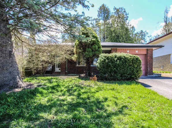 1139 Danita Blvd, Peterborough, ON K9J 7J9