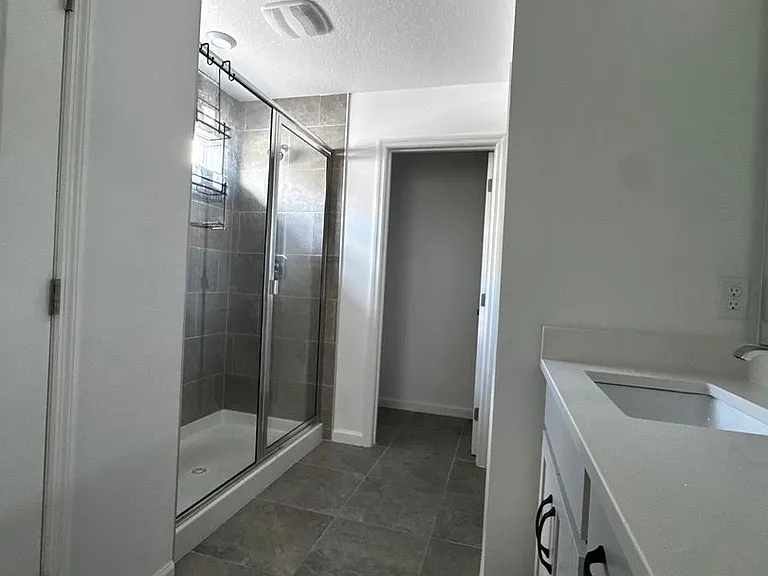 11777 Globe St — Photo 17