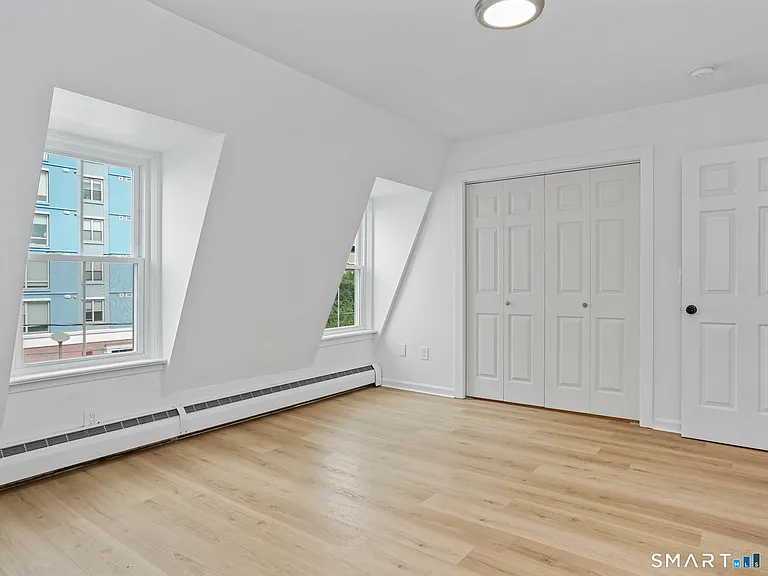 678 Atlantic St #3 — Photo 9