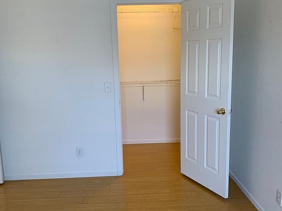 2nd image of 7617 Allerton Ave