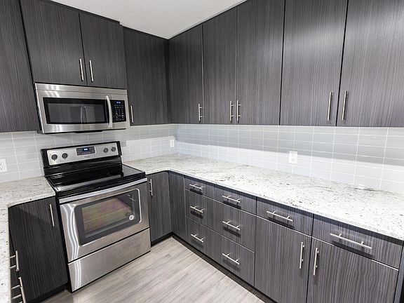 5th image of 3670 139th Ave NW #107
