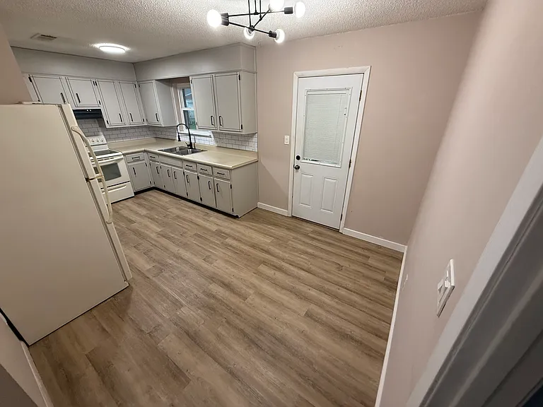 4141 Cinnamon Rd — Photo 12