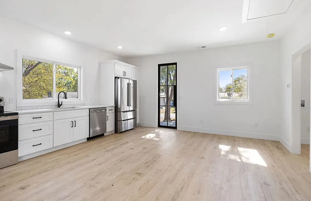 1905B Highland Ave - 1 — Photo 3