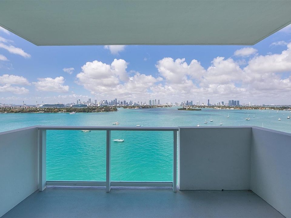 1st image of 1200 West Ave APT 1425
