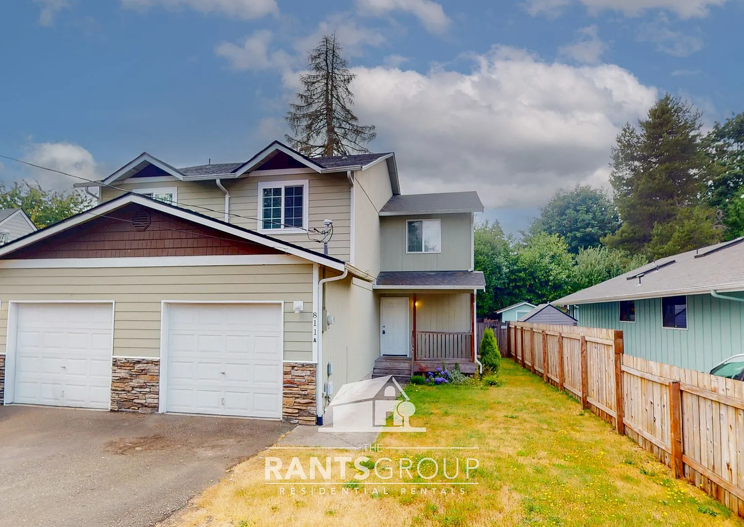 695R — Photo 2