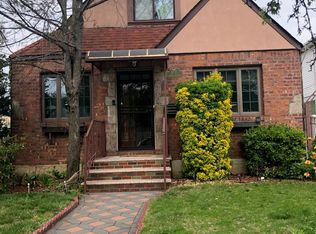 8217 263rd Street, Glen Oaks, NY 11004