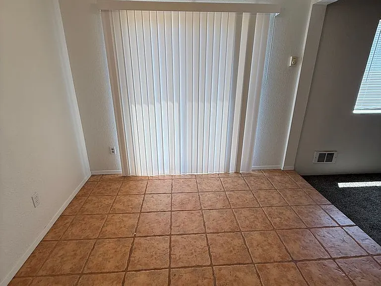 6529 Justin Ln — Photo 14