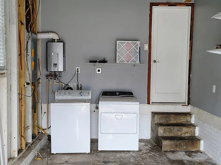 707 W Park Ave — Photo 16