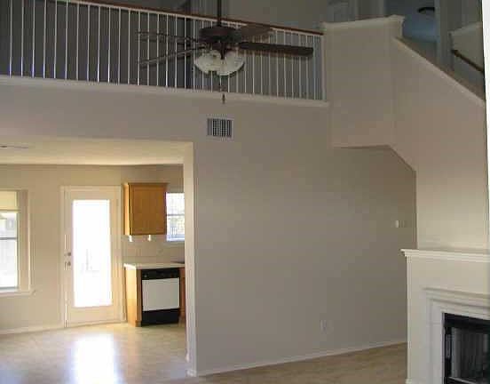 2nd image of 907 Mammouth Ct