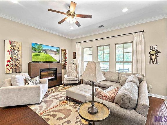 3rd image of 28936 Marlin Way Dr