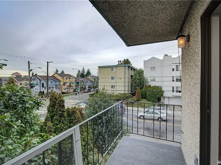 707 N 85th Street — Photo 13