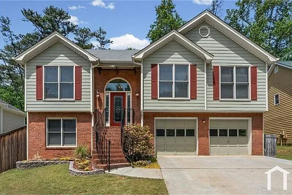 4240 Sugar Mill Dr — Photo 2