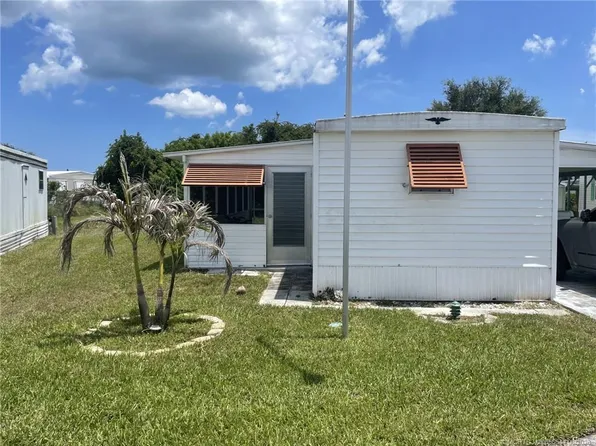602 NE Tahiti Way, Jensen Beach, FL 34957