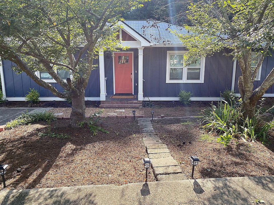 1st image of 2454 Glendale Cir SE