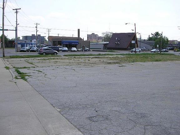 4th image of 420 E Jackson Blvd