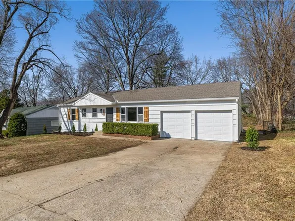 6810 Fairlane Dr, Kansas City, MO 64134