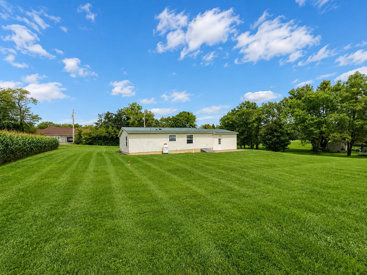 3 bed, 1144 sqft, $1,600 — Photo 3