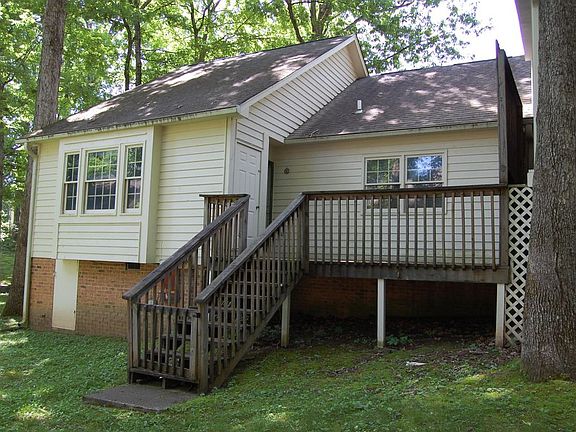 4th image of 1029 Glennshire Dr