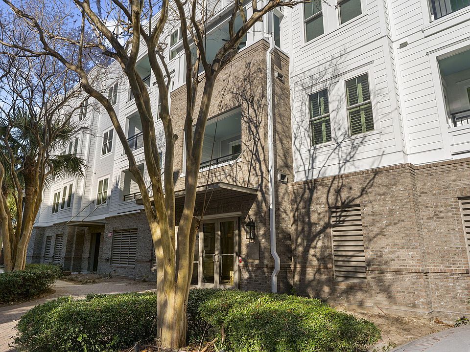1st image of 200 River Landing Dr Unit 208F