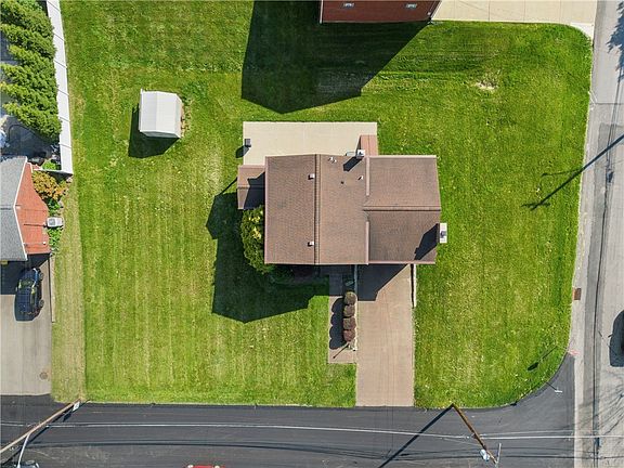 3rd image of 2347 Casswell Dr
